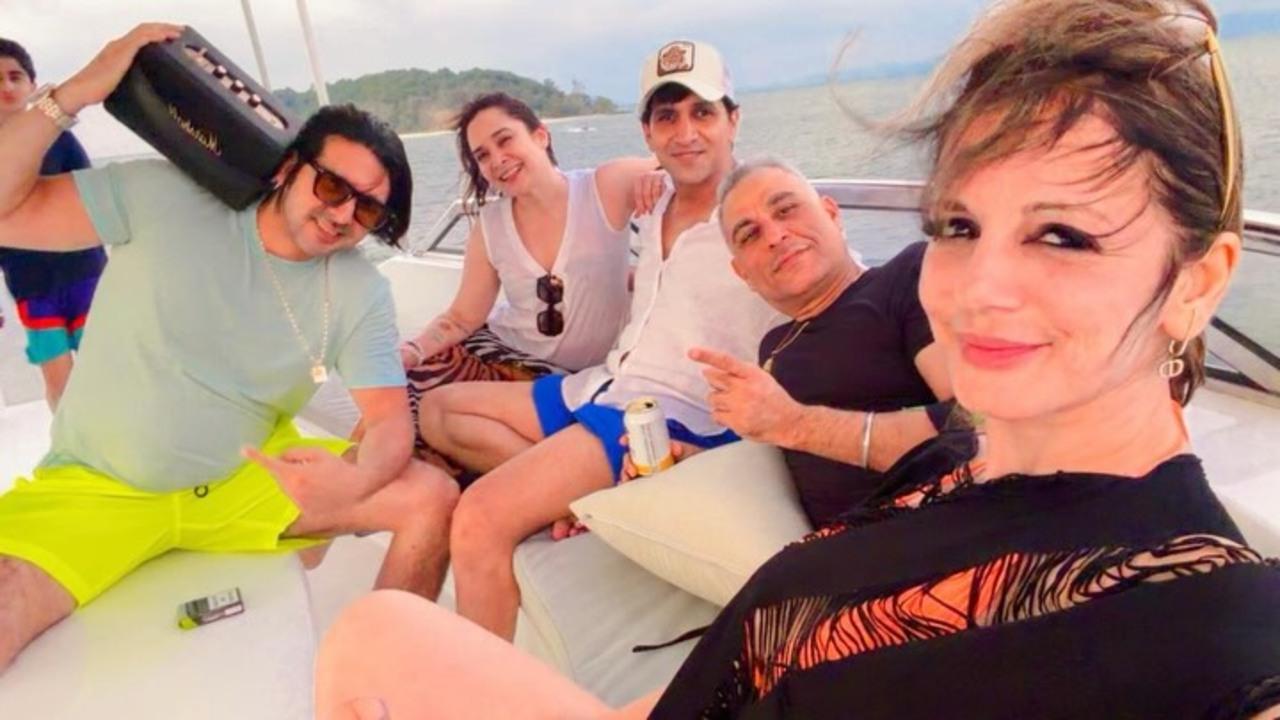 Sussanne Khan's boyfriend Arslan Goni was also present for the celebration